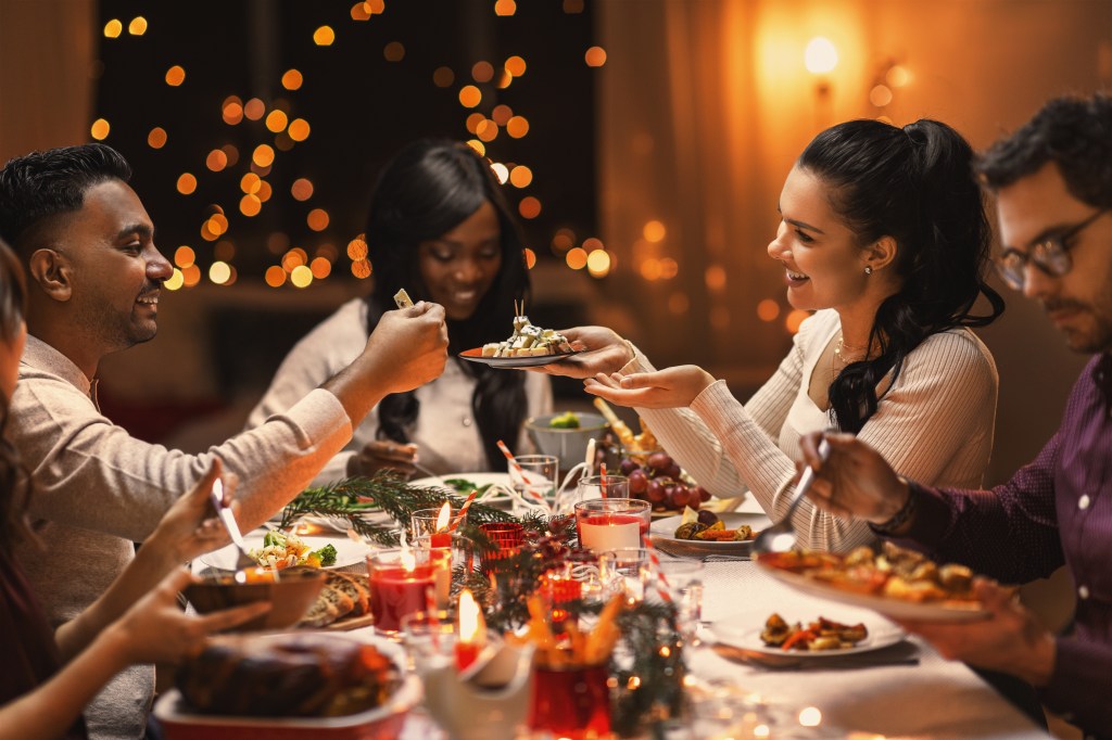 A Therapist’s Guide to Surviving Thanksgiving&nbsp;Dinner